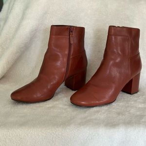 Cole Hann Leather Ankle Boots.  Chestnut Brown color! Size 9.5B  2.5 in. Heel